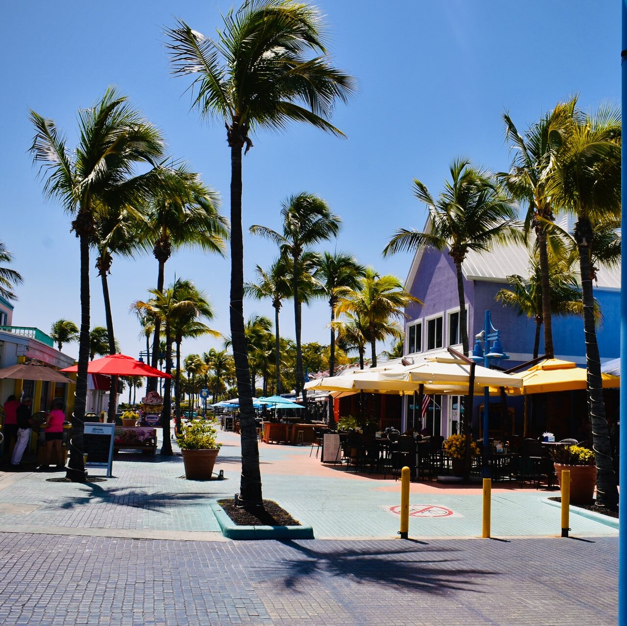 8 Best Walkable Beach Towns in Florida in 2024 Enjoy Without a Car